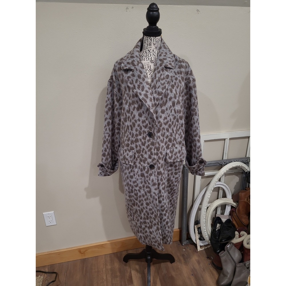 Old Navy Oversized Brushed Leopard Print Coat Women SZ M knee length cozy comfy